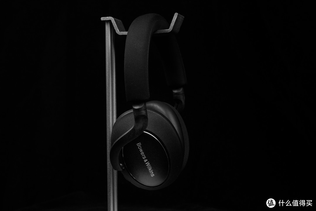 音质出众的宝华韦健 Bowers & Wilkins PX7碳黑限定版无线降噪耳机开箱体验