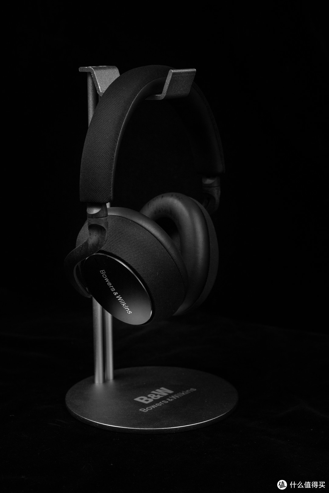 音质出众的宝华韦健 Bowers & Wilkins PX7碳黑限定版无线降噪耳机开箱体验