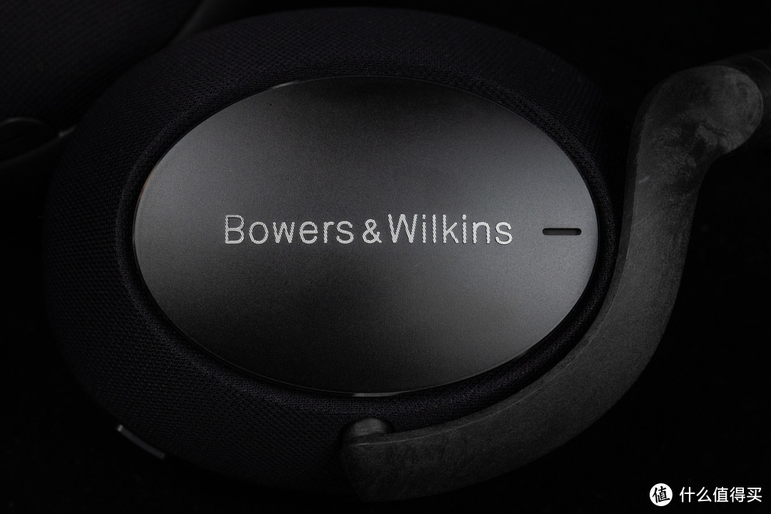 音质出众的宝华韦健 Bowers & Wilkins PX7碳黑限定版无线降噪耳机开箱体验