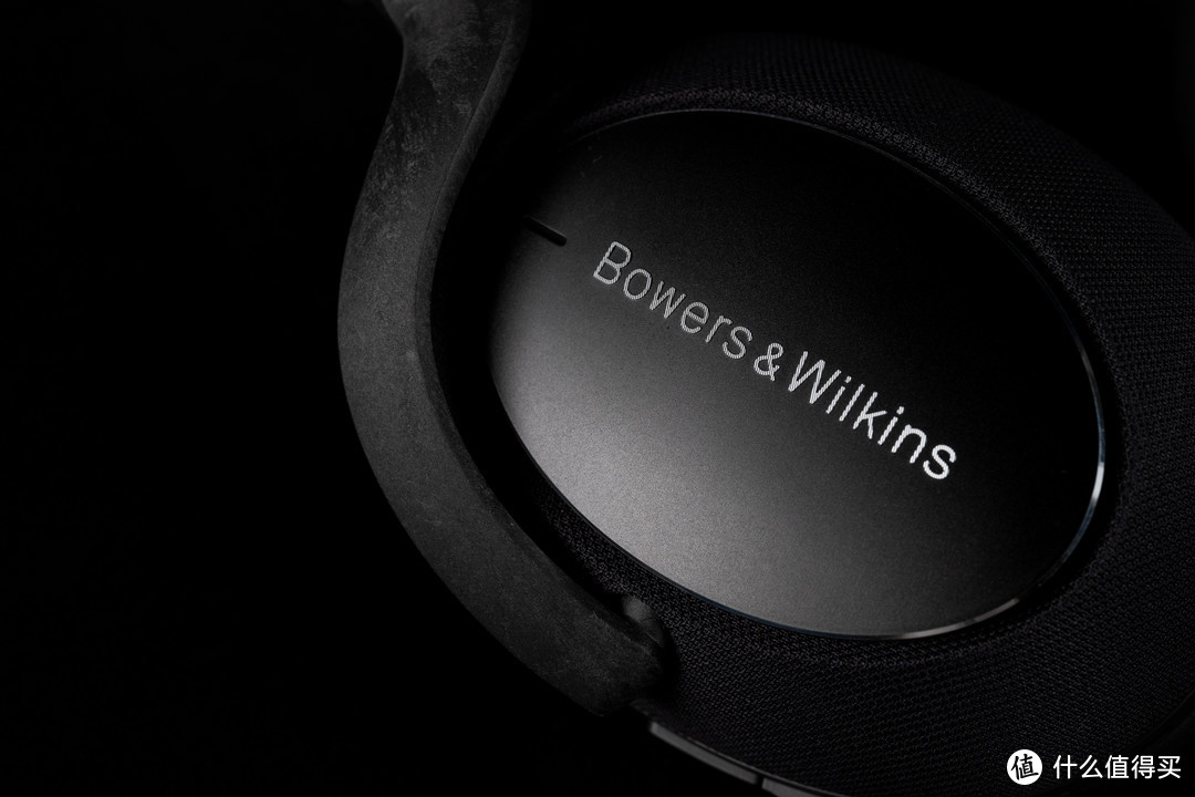 音质出众的宝华韦健 Bowers & Wilkins PX7碳黑限定版无线降噪耳机开箱体验