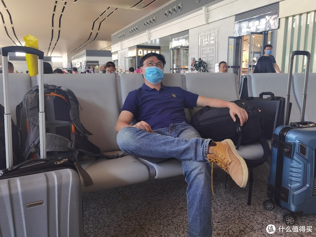 旅行箱之于旅行者就像盔甲之于骑士：装等越高越好用