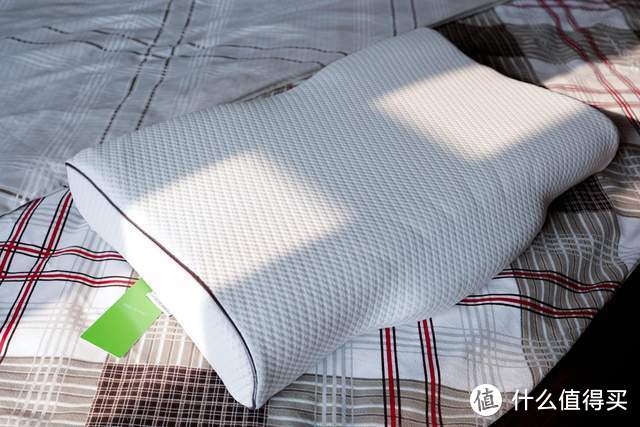 它真的“懂”你的睡眠，华为智选智能乳胶枕使用体验报告