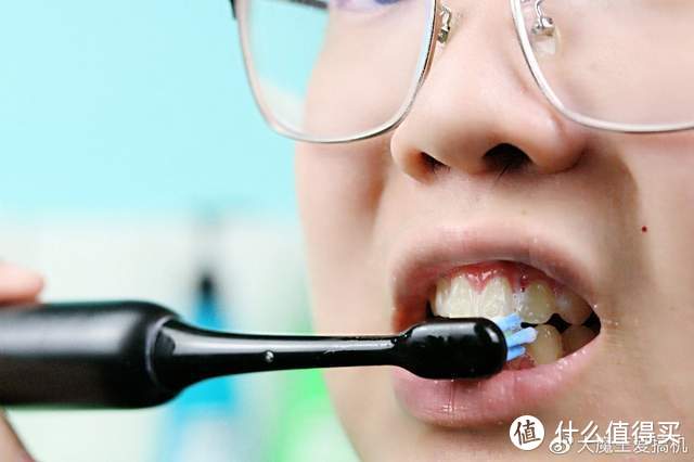 液态牙膏黑科技，健齿护龈的好帮手，这就是来自霓虹国的皓齿清牙膏！