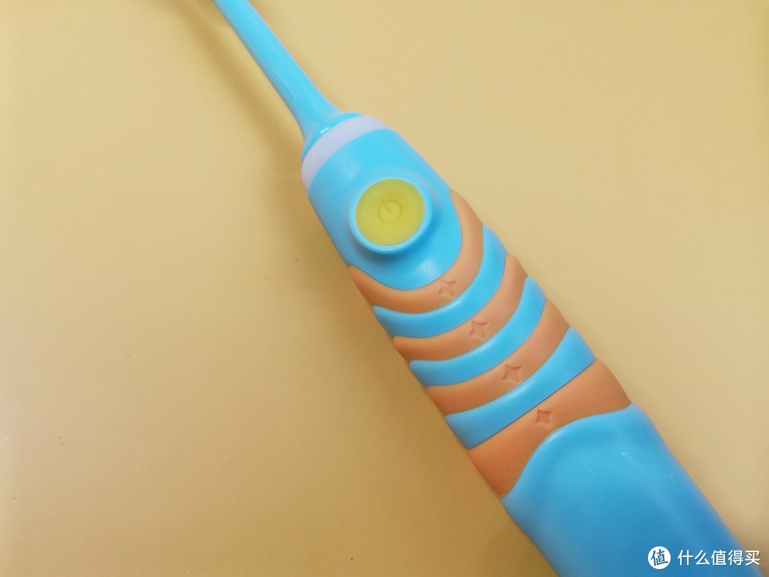 多重专利为儿童设计，智能提醒与游戏互动的大拿儿童电动牙刷评测