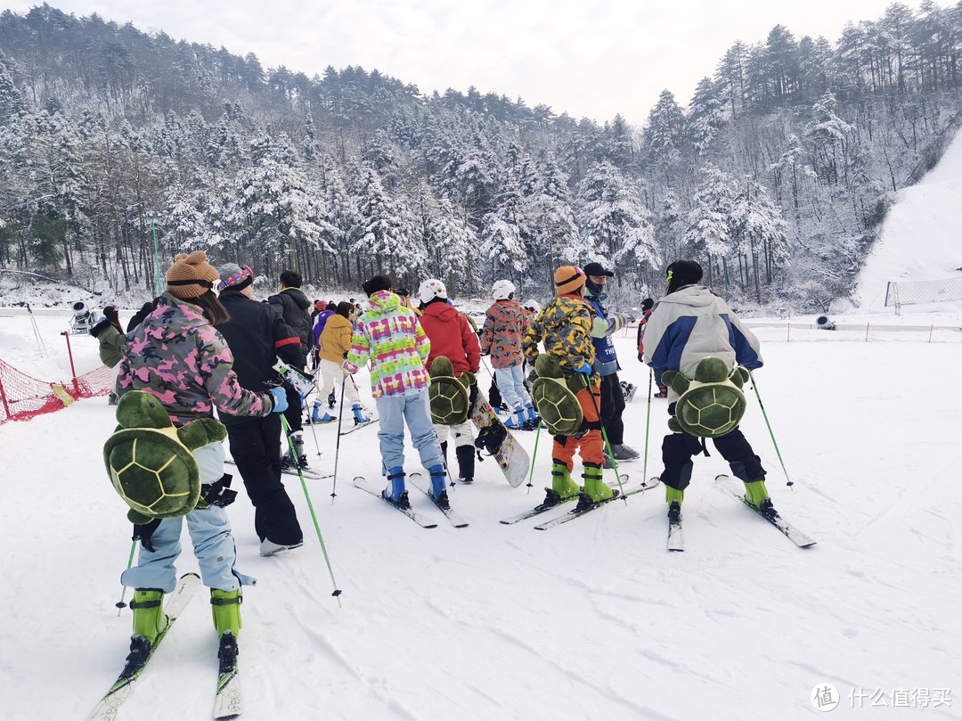 打卡杭州最大的大明山万松岭滑雪场，并附上贴心攻略 