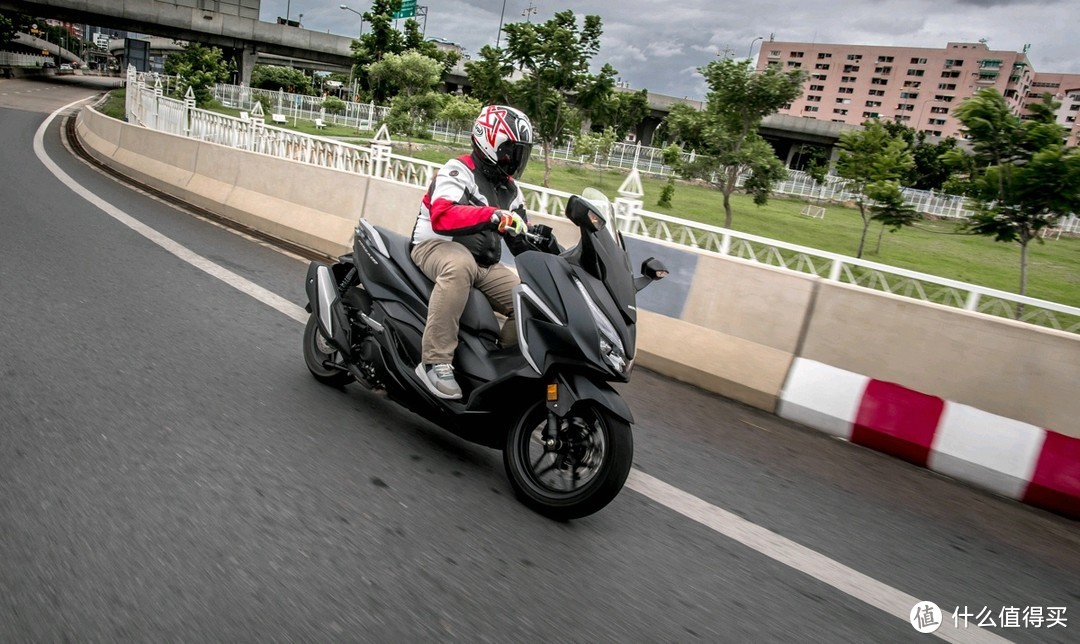 本田佛沙NSS350 以及其他热门 大绵羊踏板摩托车