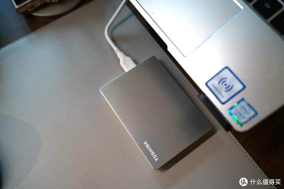 跨平台随身储存盘如何选？东芝 2TB USB3.0 移动硬盘 Flex入手体验