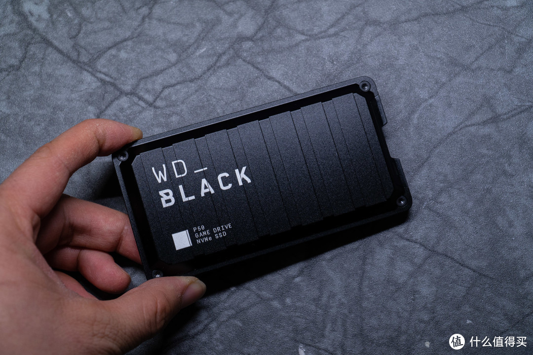 WD_BLACK P50 1TB 游戏移动固态硬盘开箱简测