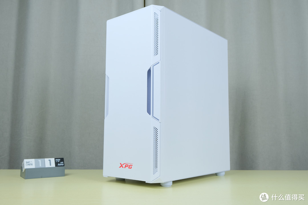 年末“非性价比”装机，i5-10400F+RTX2060+XPG 皓月版上机