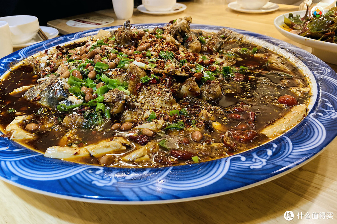 重庆三溪口豆腐鱼，食客专程开车前来，但北碚人却不买账了
