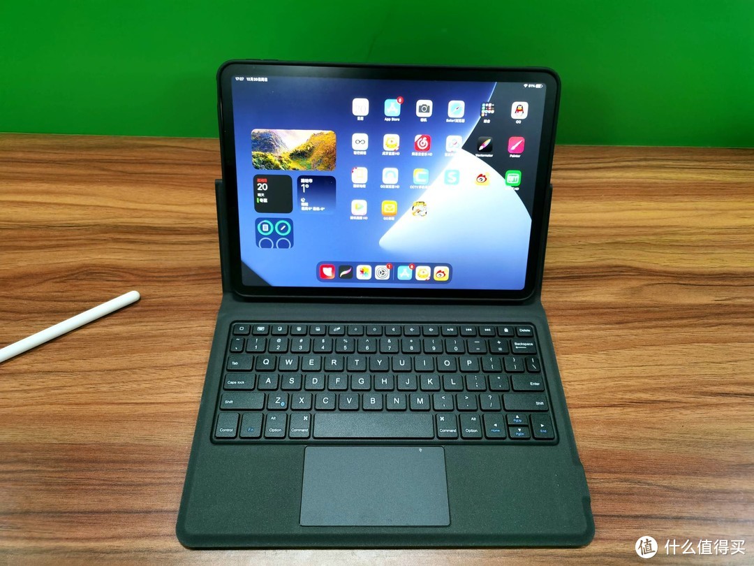为Apple iPad而生:SMORSS一体式蓝牙iPad键盘保护套