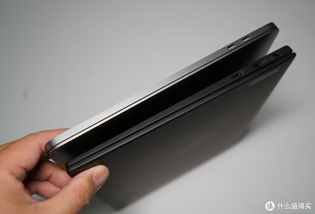 新鲜热辣的ThinkPad x1 nano开箱，对比M1 MacBook Pro使用感受