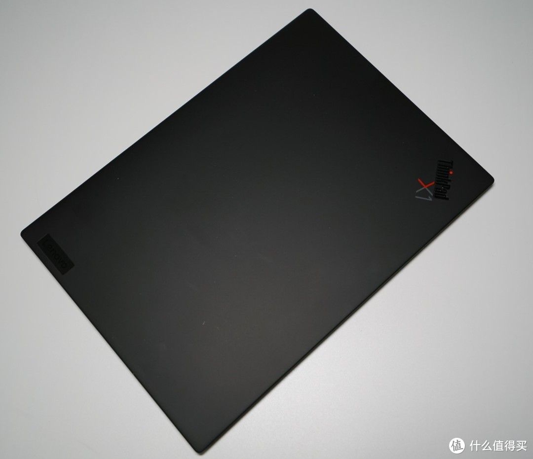 新鲜热辣的ThinkPad x1 nano开箱，对比M1 MacBook Pro使用感受