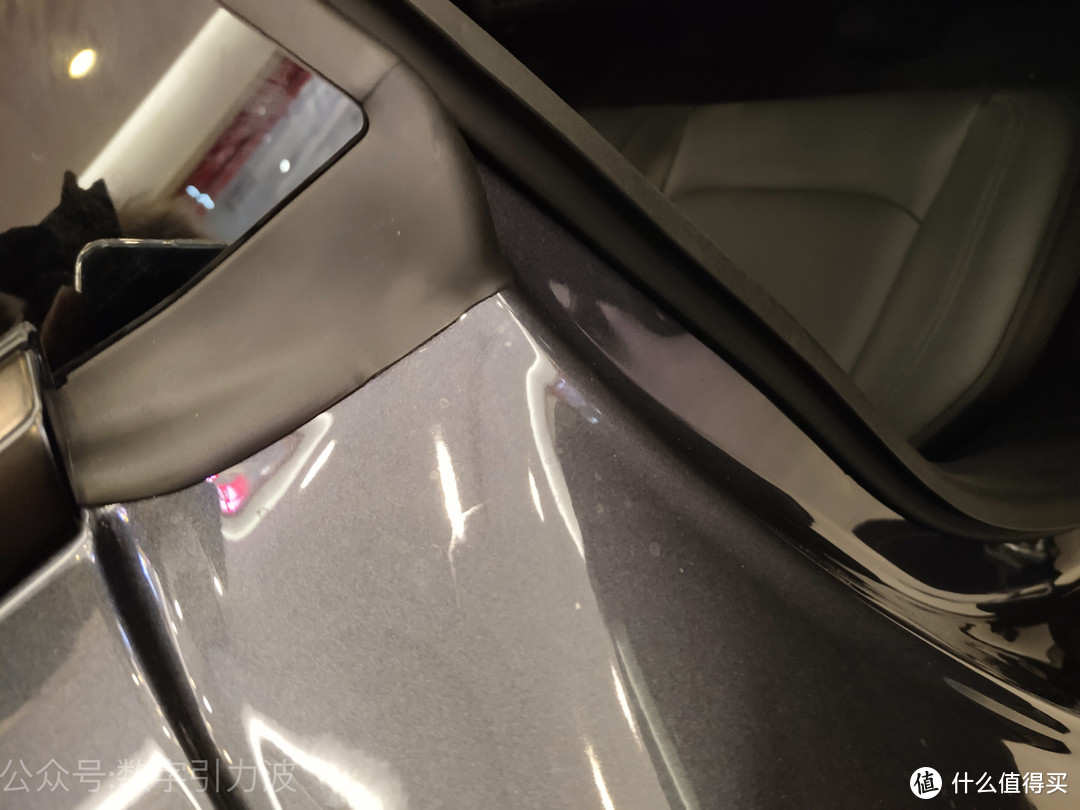 展厅刚上货的Tesla Model Y 值不值？蔚来你怎么看？