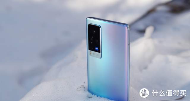 华彩映雪、蔡司遇上vivo：时尚旗舰X60 Pro上手体验