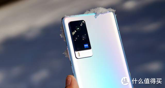 华彩映雪、蔡司遇上vivo：时尚旗舰X60 Pro上手体验