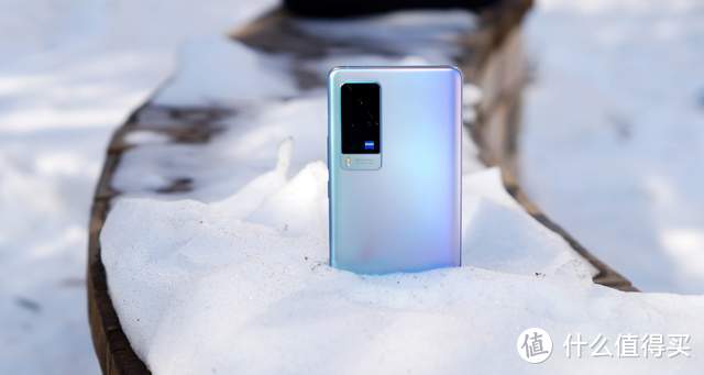 华彩映雪、蔡司遇上vivo：时尚旗舰X60 Pro上手体验