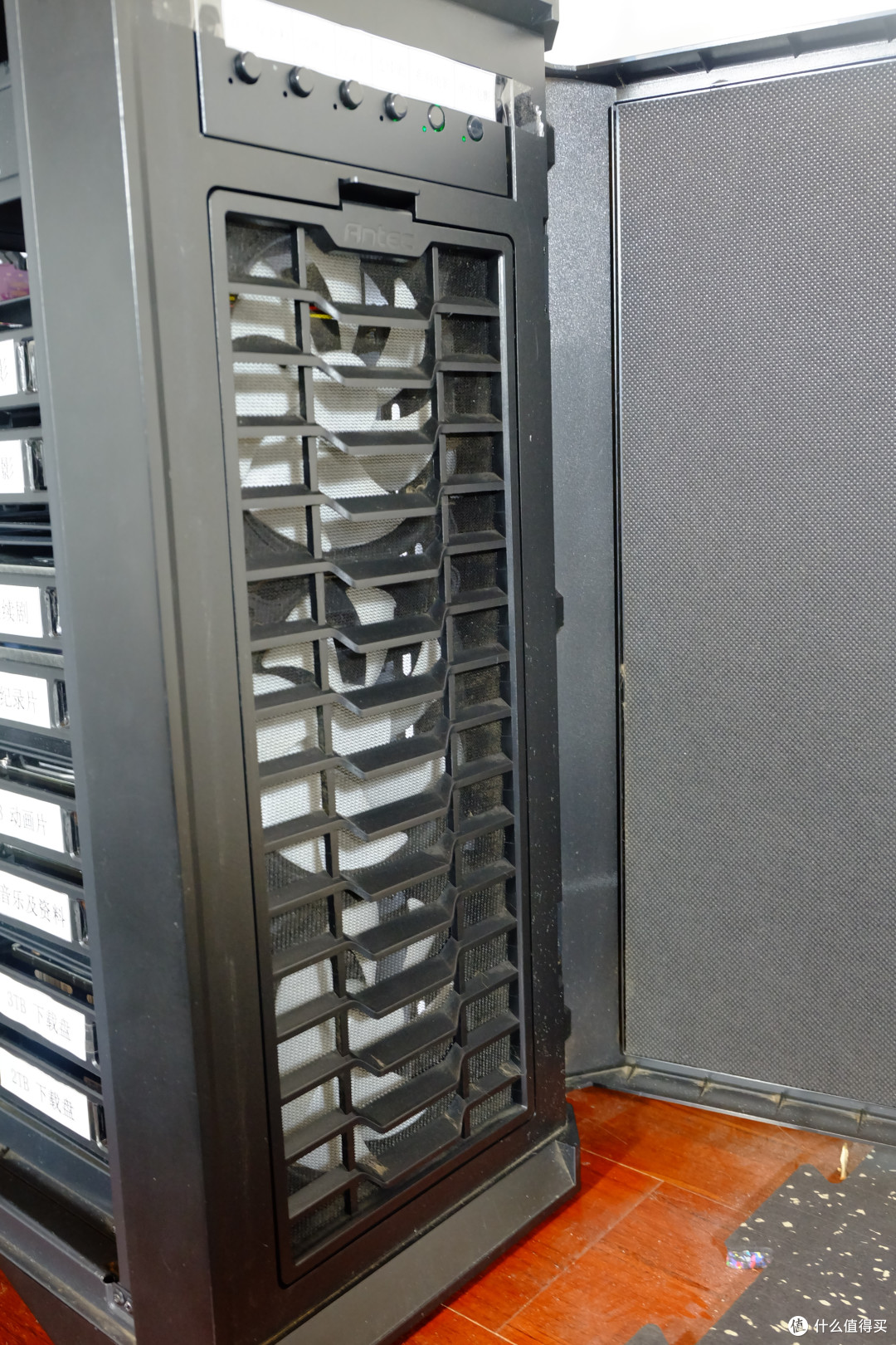 改造老电脑，让它成为一个8盘位的大容量下载存储器