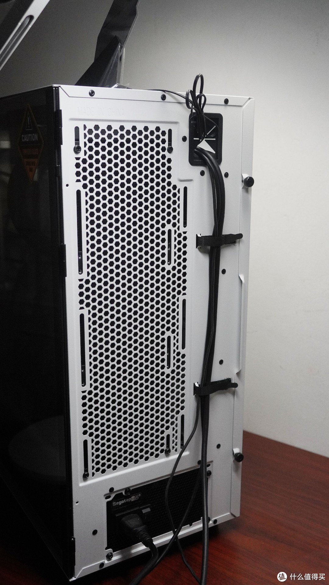 《赛博朋克》《光明记忆》稳了，白色ATX3.0 鑫谷开元T1全塔机箱装机点评