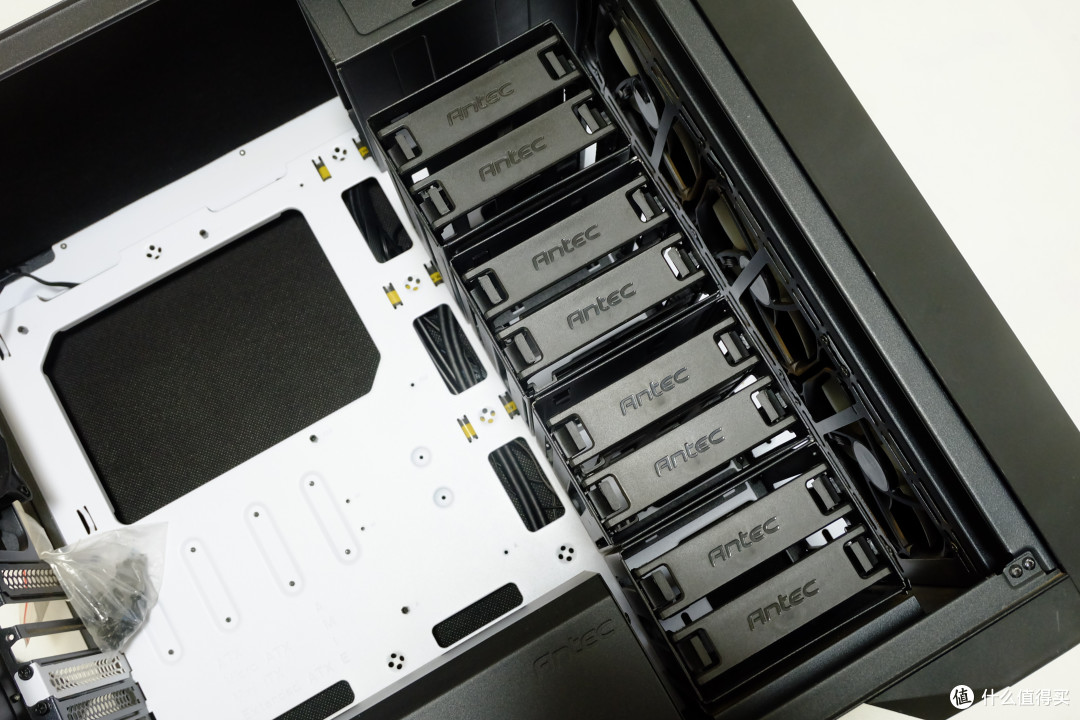 改造老电脑，让它成为一个8盘位的大容量下载存储器