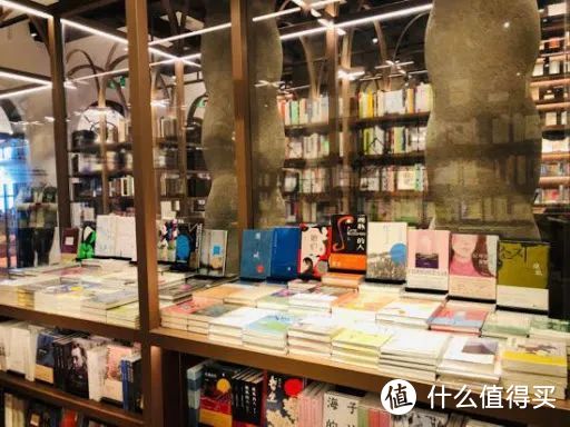 年度盘点：魔都TOP10最美书店，存着21年去打卡！