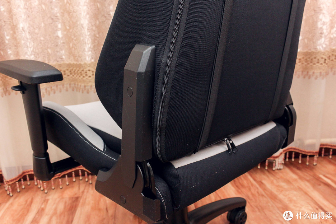狂热者电竞椅，能当床用的舒适电脑椅