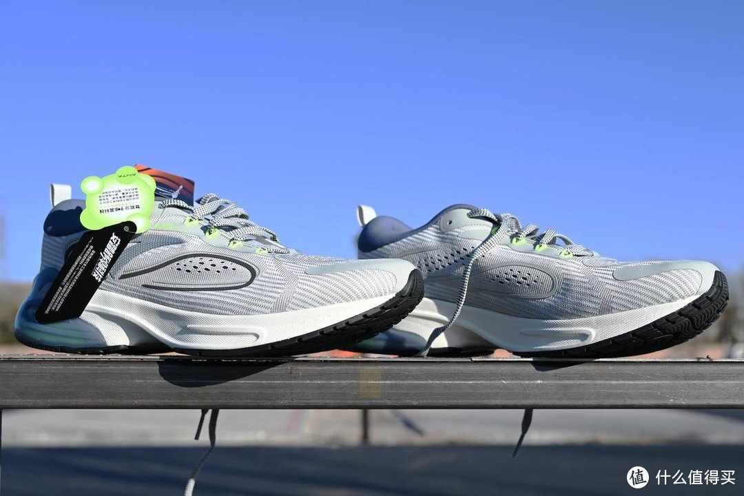 咕咚大数据加持，给业余跑者的日常装备，安踏创1.0跑鞋体验