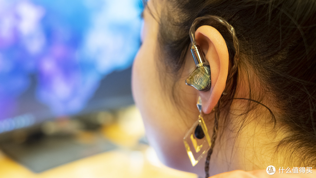 8单元动铁的HIFI耳机啥听感？越闹腾的歌越惊艳！BGVP最新堆料旗舰体验
