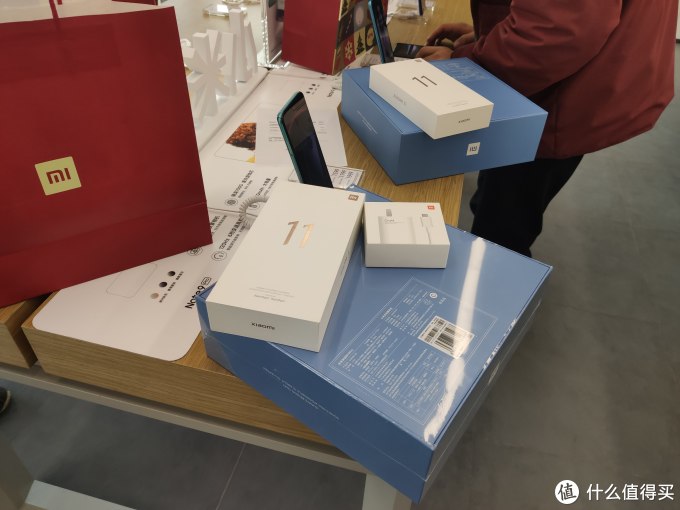 烦而晒购买小米11的正确姿势