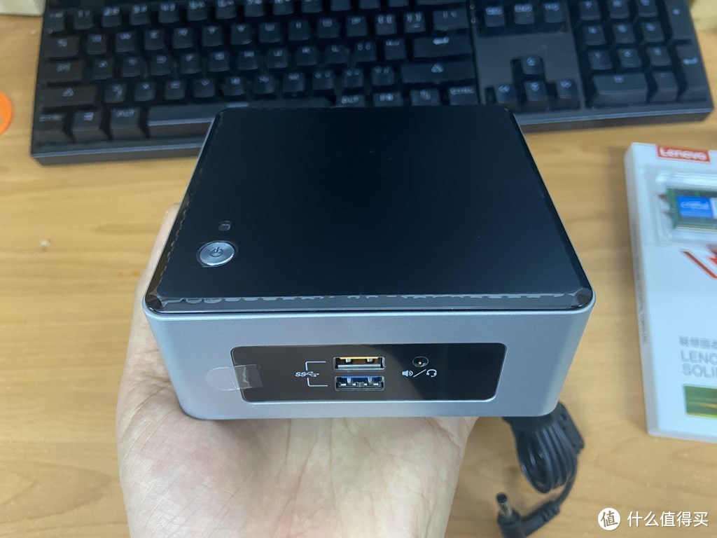 NUC5PPYH本体