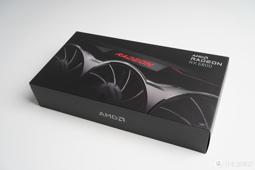好不容易抢到的AMD6800公版卡。