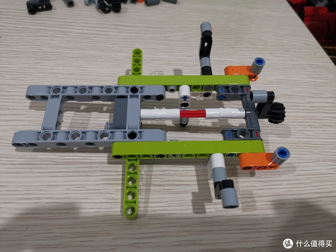 LEGO 科技机械组系列 42105 漂浮双体船 评测