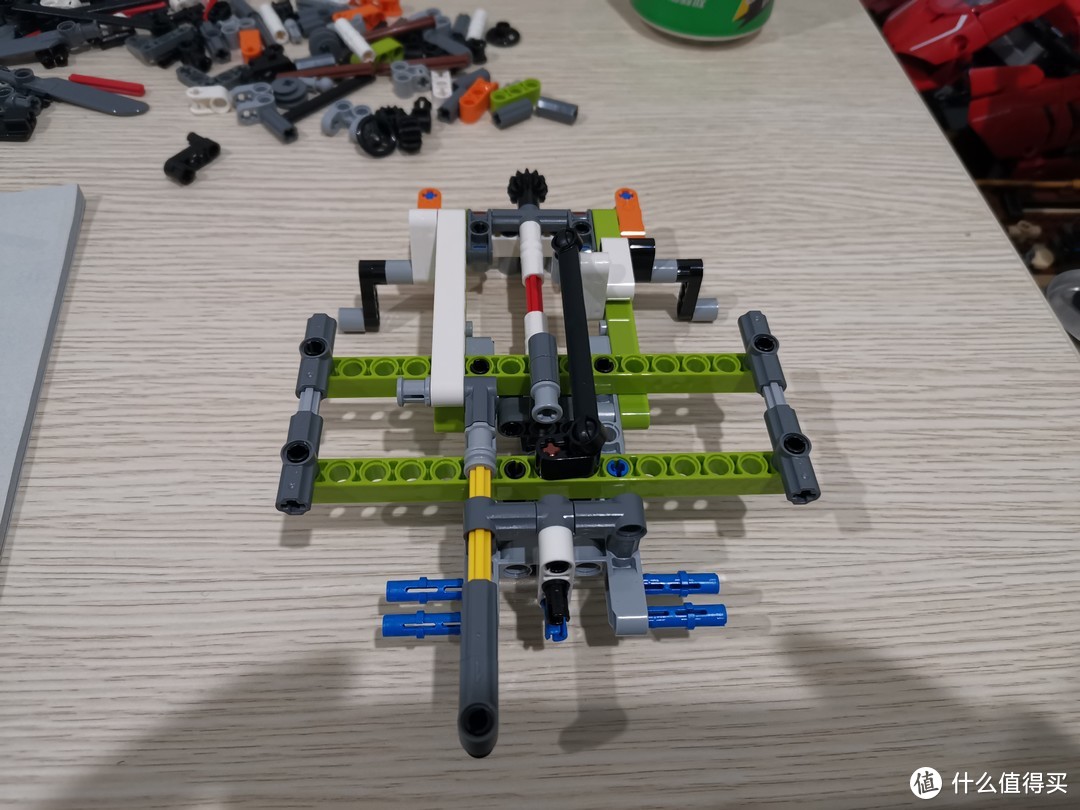 LEGO 科技机械组系列 42105 漂浮双体船 评测