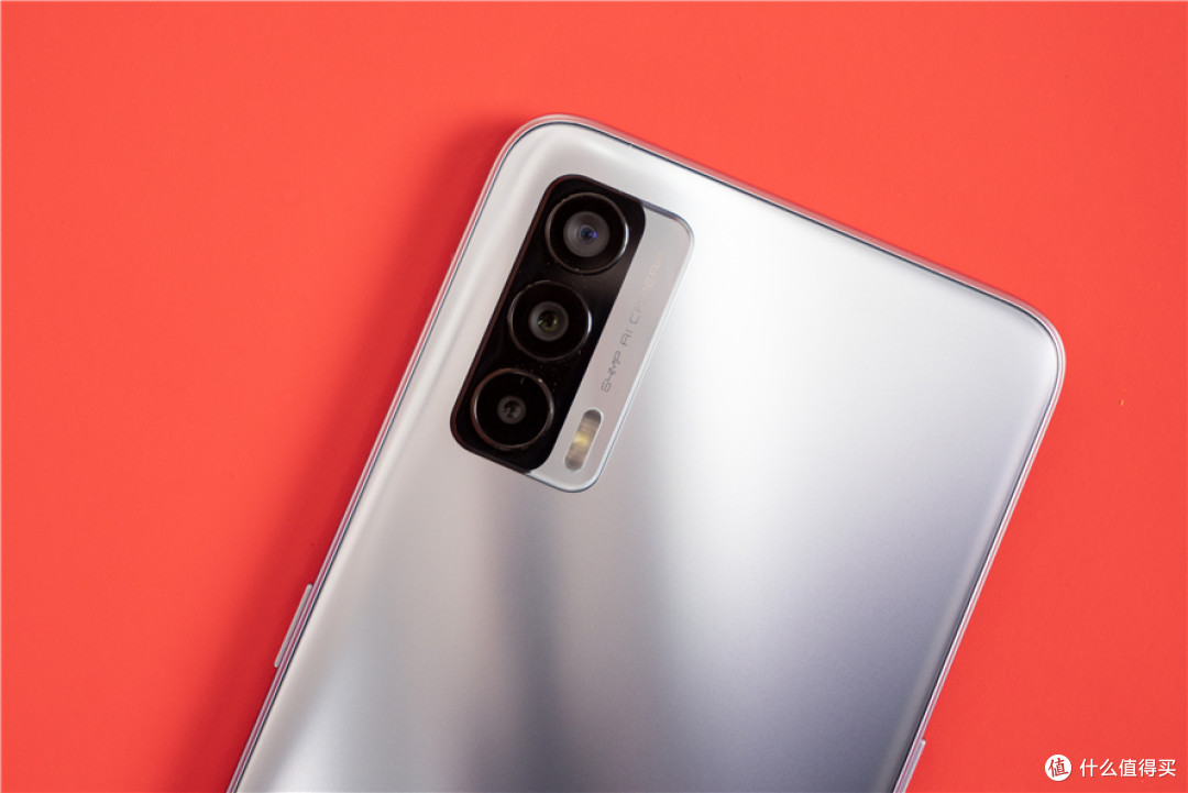 realme真我V15测评：媲美旗舰机，50W闪充超速了！