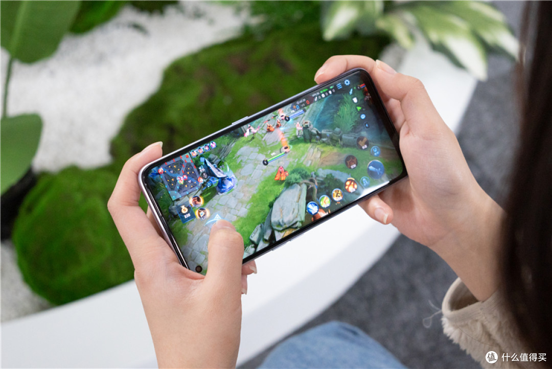 realme真我V15测评：媲美旗舰机，50W闪充超速了！