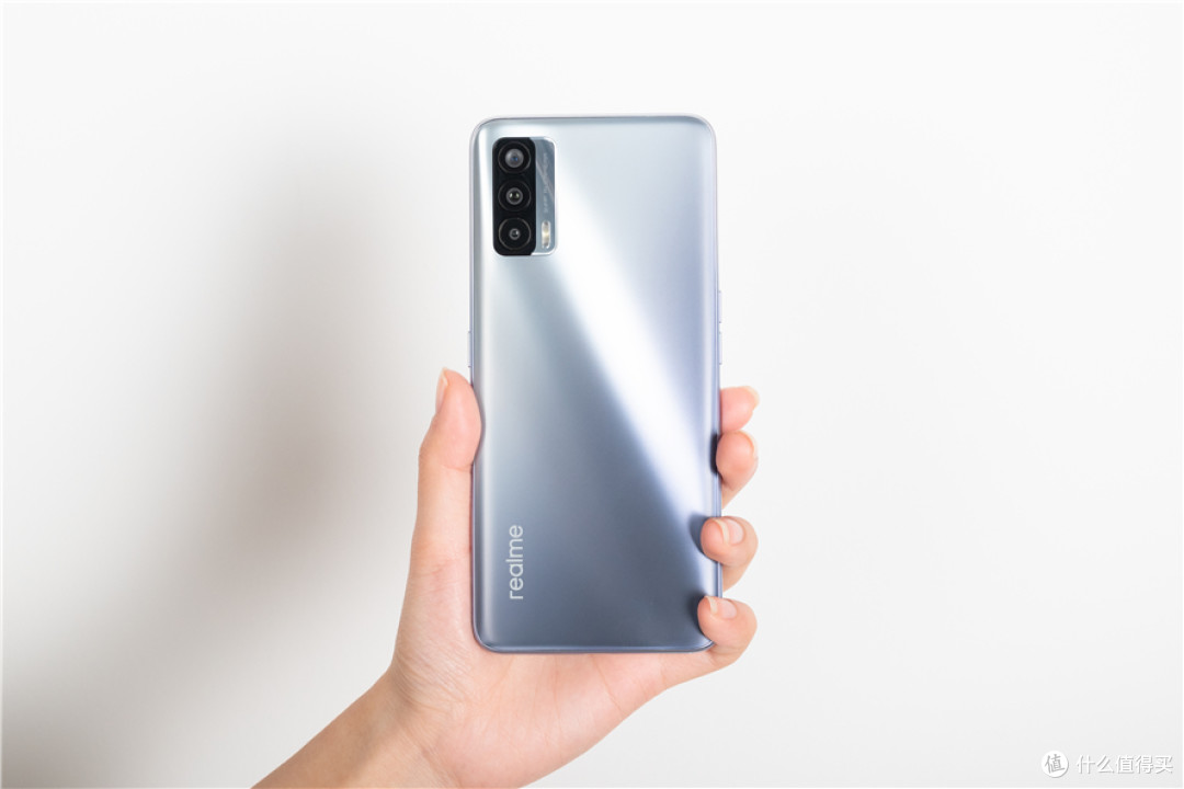 realme真我V15测评：媲美旗舰机，50W闪充超速了！