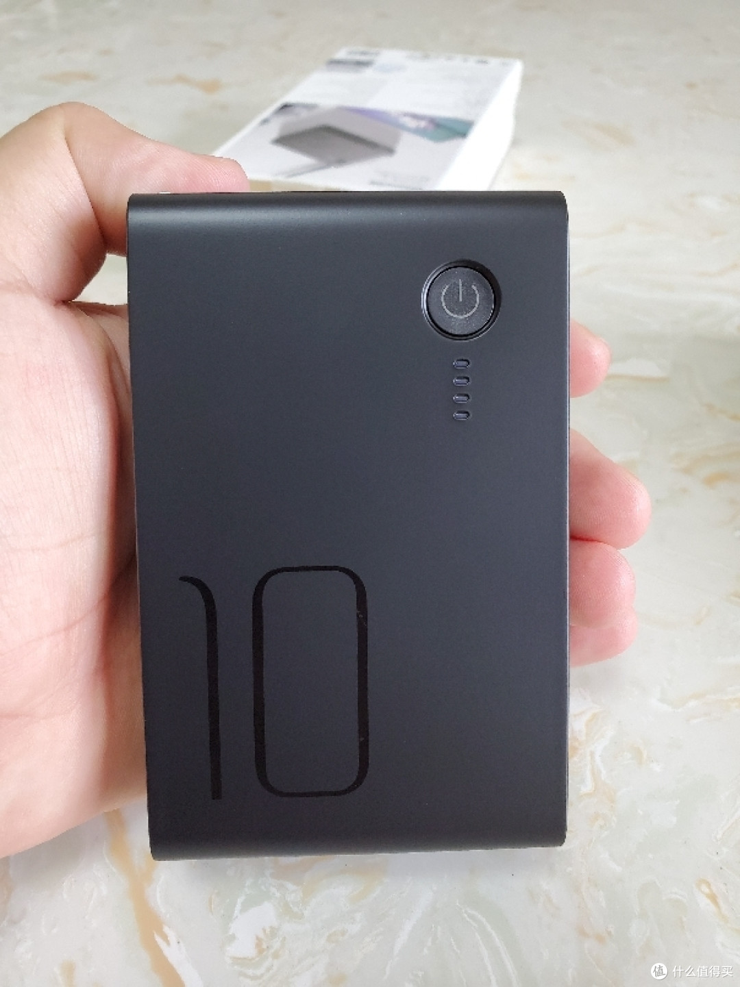 京东58元买的倍思移动电源充电器二合一10000毫安开箱