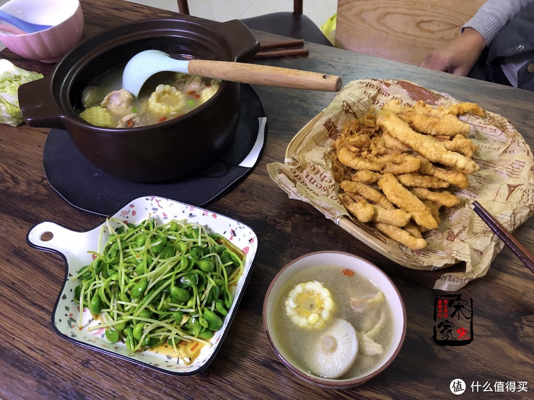 大表哥总来蹭饭，晚餐刚做好，老公又发圈嘚瑟，我：吃完饭再发