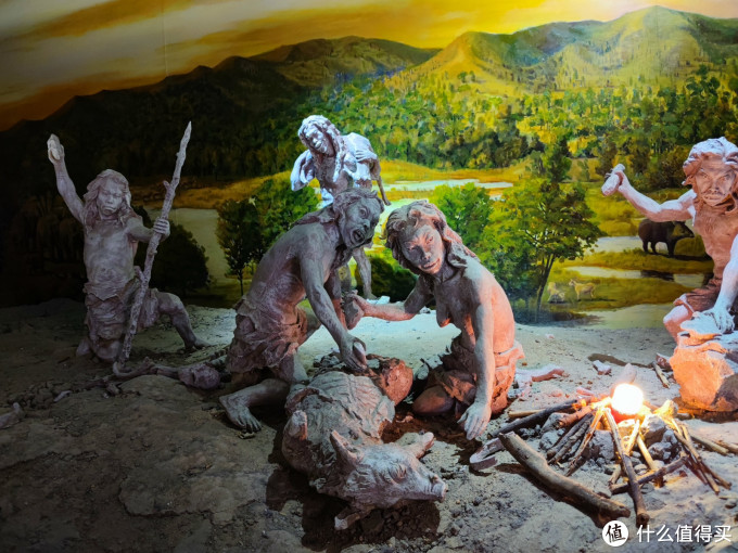 古代闽南地区的野人生火的场景