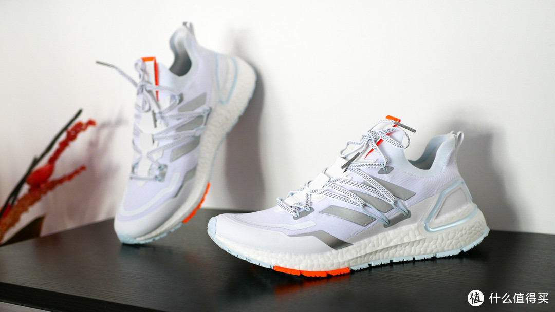 全网首发开箱：Adidas阿迪达斯 Ultraboost 2020 lab 跑步鞋