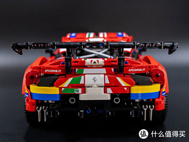 LEGO 42125 法拉利488 GTE “AF CORSE #51”鲜红的冠军车