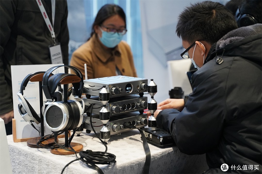 HiFi品牌如何设计TWS耳机？我们在一场聚会上找到了10家