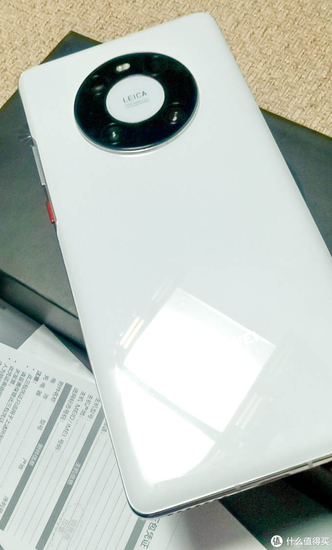华为mate40 pro 绿边实拍 开箱 送老婆必买配件评测:这两个299的官方