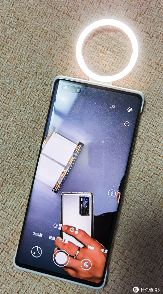 华为mate40pro绿边实拍开箱送老婆必买配件评测这两个299的官方配件