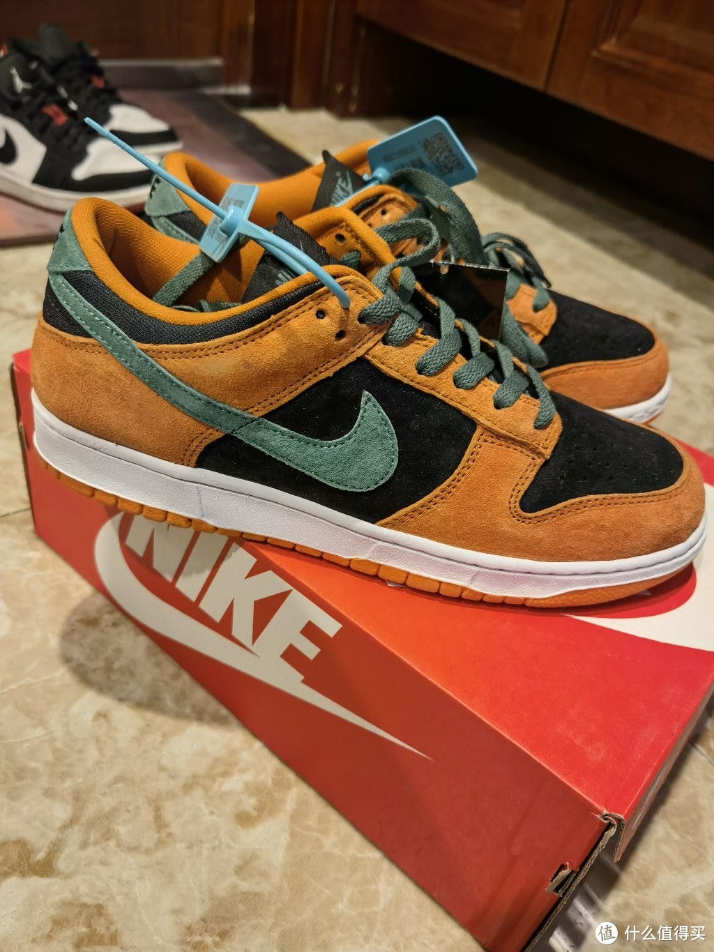 今年很火的Dunk鞋，Nike Dunk SB 丑小鸭配色开箱体验