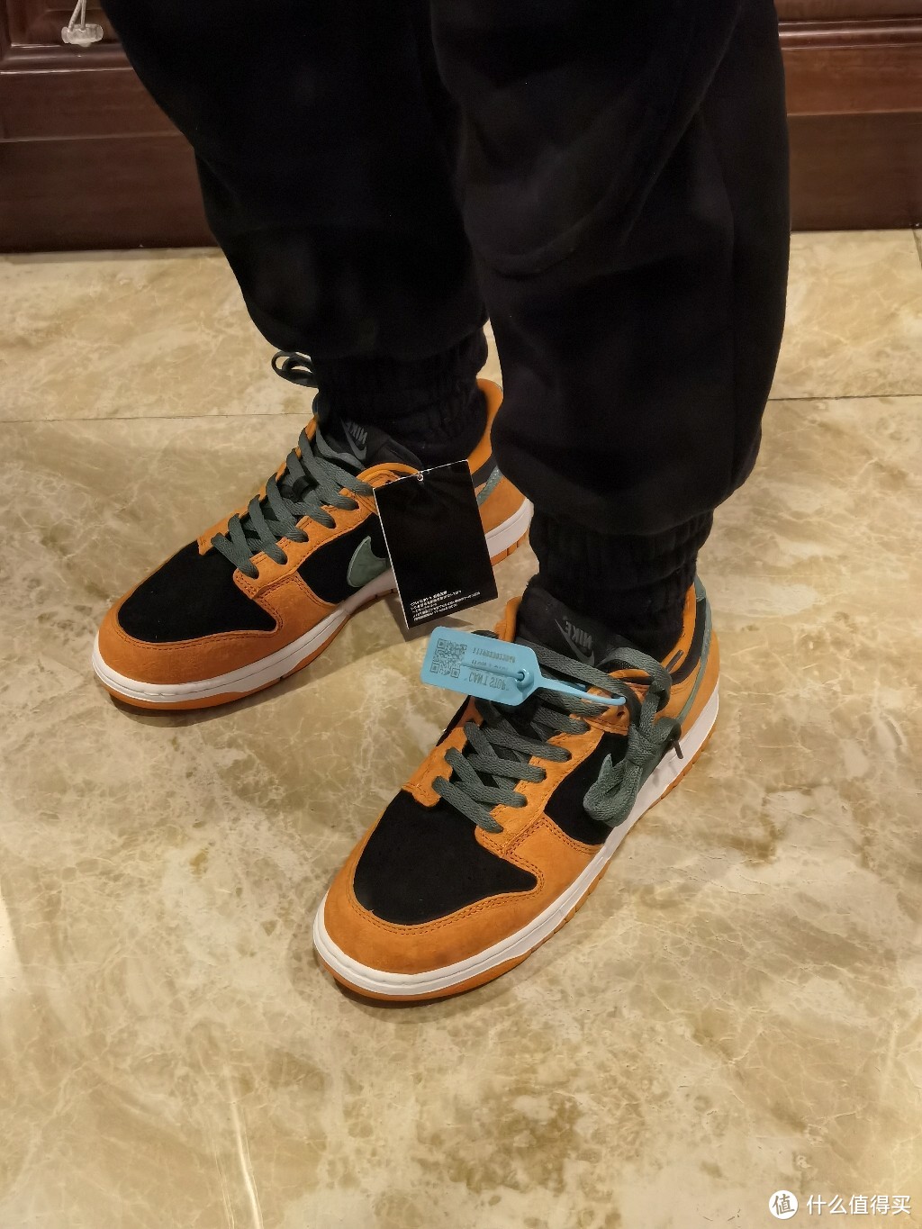 今年很火的Dunk鞋，Nike Dunk SB 丑小鸭配色开箱体验