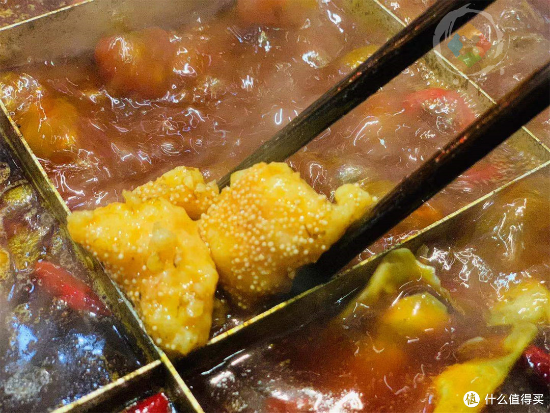 重庆别墅里的老火锅：特色肉片又白又嫩，人均80元贵吗？