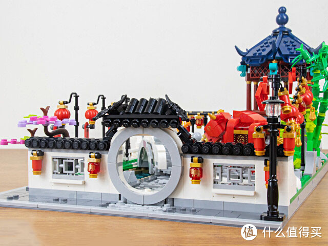 LEGO 80106「年的故事」、80107「新春灯会」用鞭炮吓跑年兽、张灯结彩赏花灯