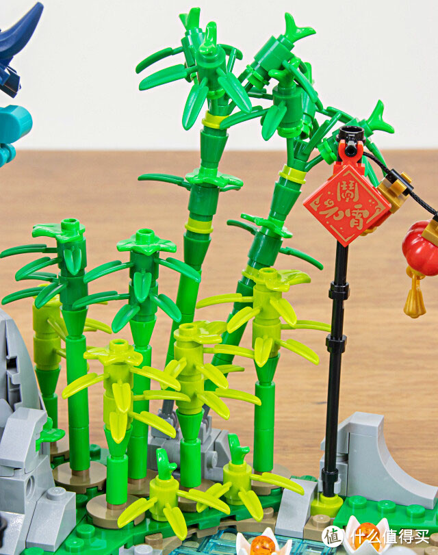 LEGO 80106「年的故事」、80107「新春灯会」用鞭炮吓跑年兽、张灯结彩赏花灯