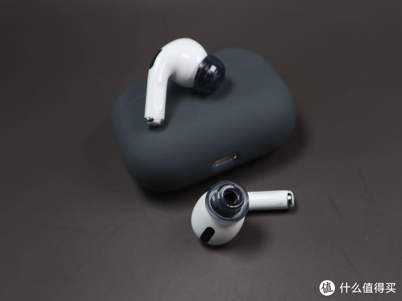如何让苹果Airpods pro耳机佩戴更加稳固不掉？不妨来看看